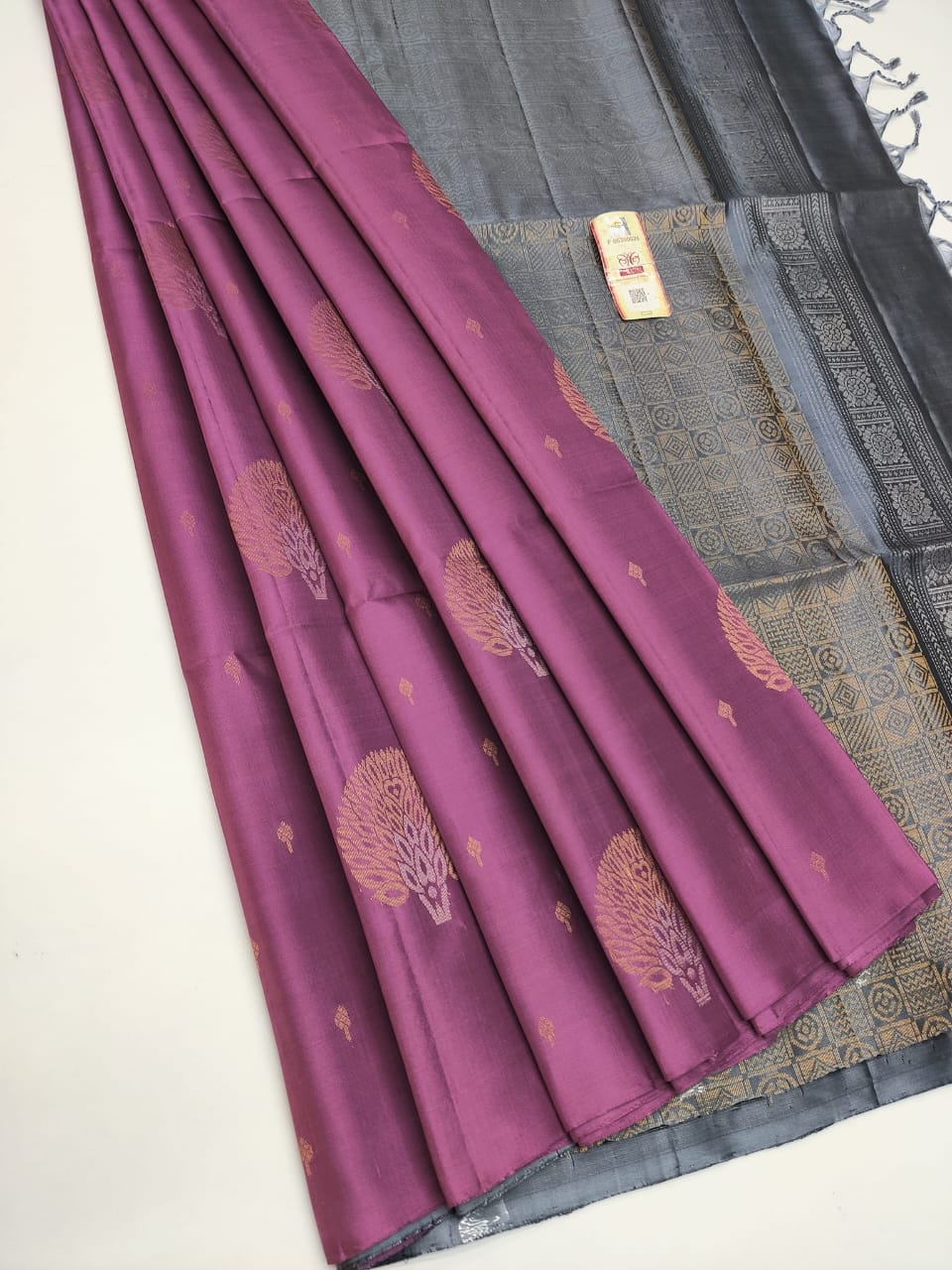 New Borderless Soft Lichi Kanchipuram Saree Catalog